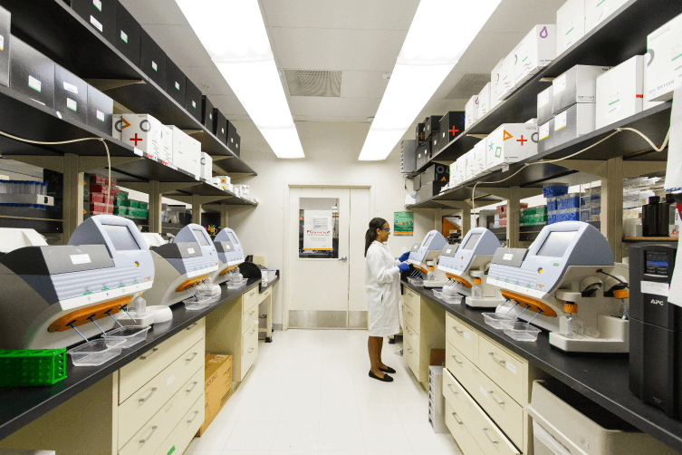 We design and customize crates, hardcases and hybrid foam boxing to protect and transport all types of high-value and fragile medical devices and equipment