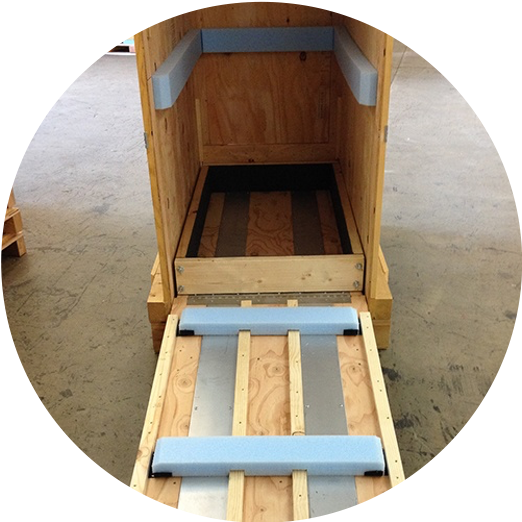 wooden rack server crate with loading ramp